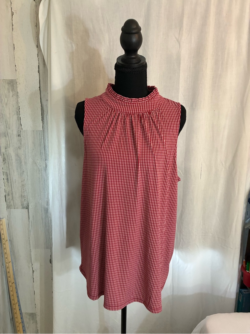 Banana Republic Red Gingham Mock-Neck Sleeveless Top